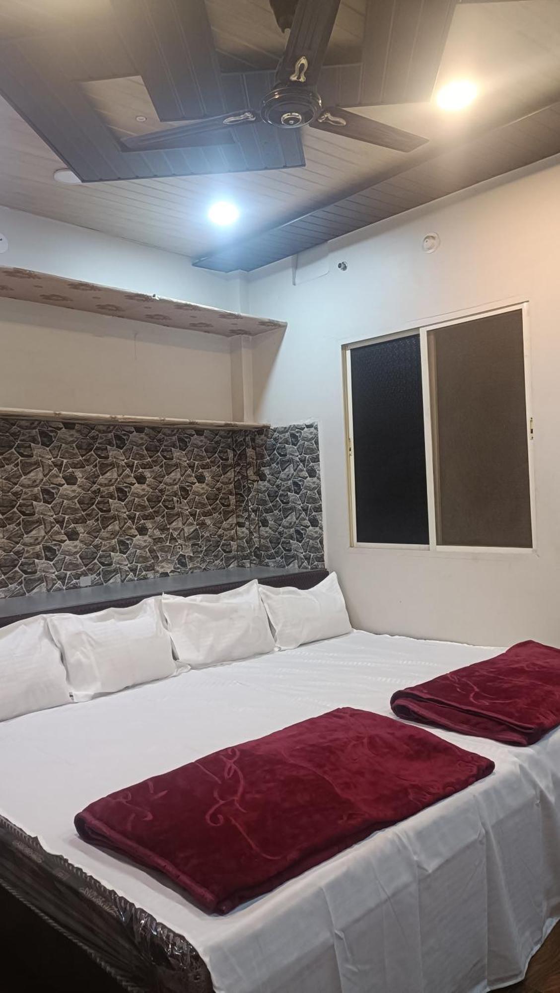 Mangaldeep Guest House Ujjain Eksteriør bilde